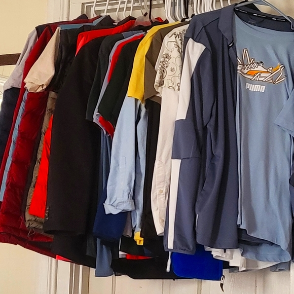 CLOTHES - Picture 2 of 4